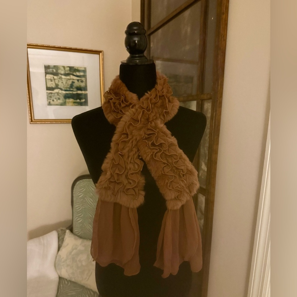 BELLE FARE KNITTED REX RABBIT SCARF